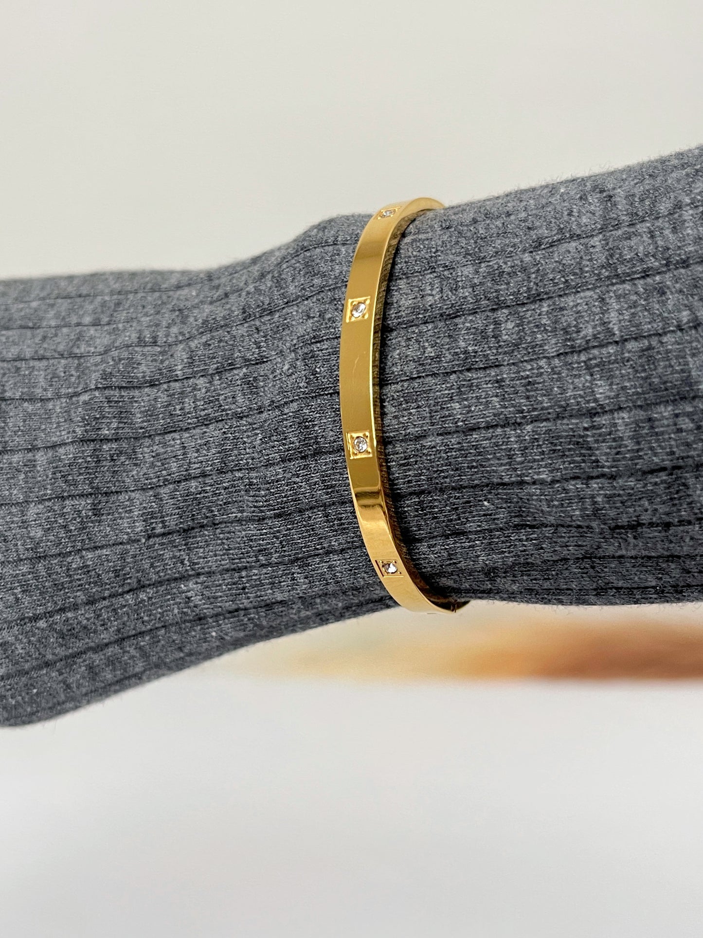 Elva Bangle Bracelet