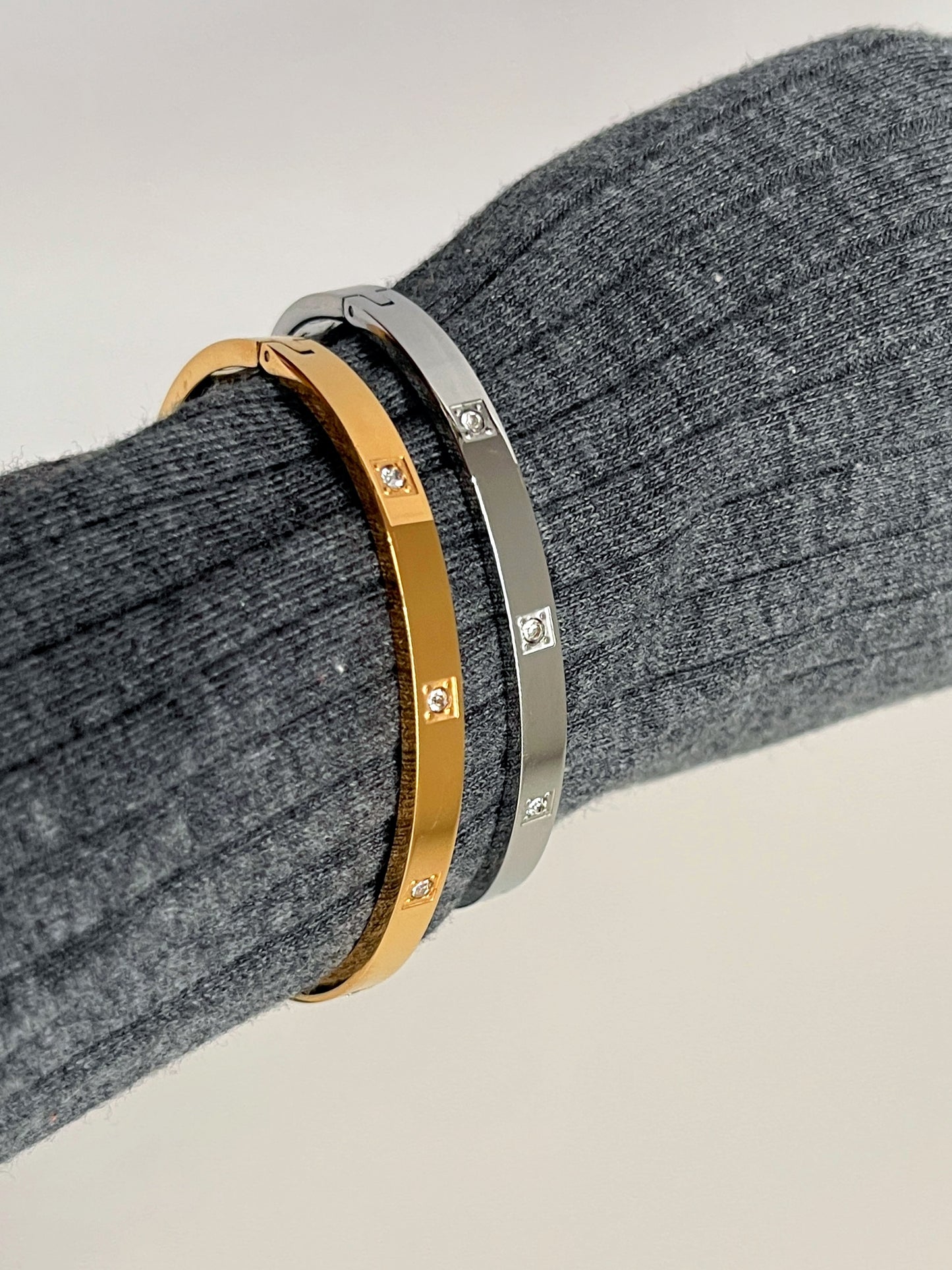 Elva Bangle Bracelet