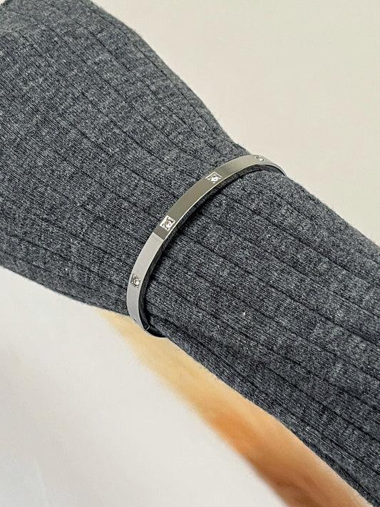 Elva Bangle Bracelet