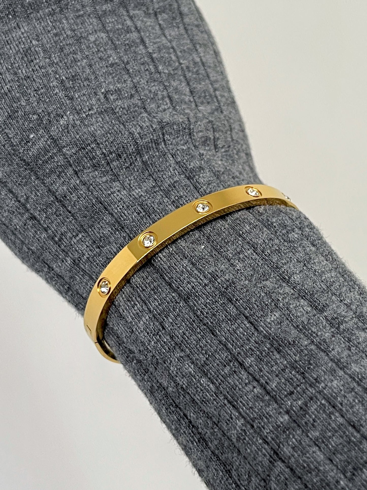 Ora Bangle Bracelet